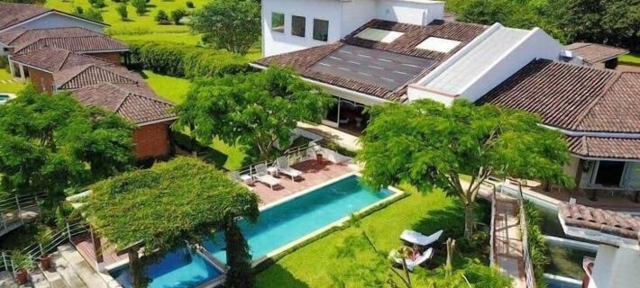 Asclepios Wellness & Healing Retreat Hotels in Alajuela