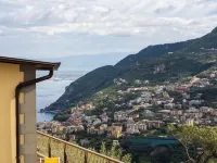 Regina Vittoria Relais EcoSmart Luxury Home Spa - de Vivo Realty - Meerblick