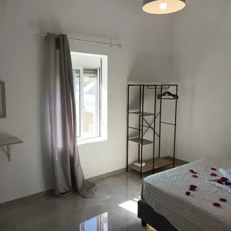 The Sun House in Paradisi