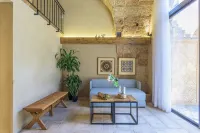 Casa Batroun Lofts Hotel a Tehoum