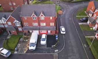 Warrington Suites by Relax Stays