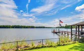 Luxe Lakefront Apartment w/ Shared Pool & Dock!