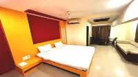 Pph Living Stepsotel Hotels near Ullal Srinivas Mallya statue