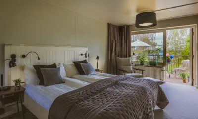 Almåsa Havshotell Hotels near Nåttarö