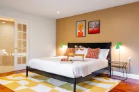 Villa Tation/8BR/Pool HotTub Sauna Basket/Pickle Hotels in Plantation