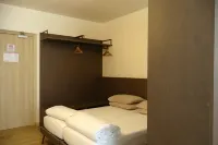 Family Bike Residence