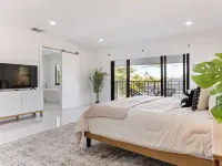 July Special! Modern 4Br - Private Yard & Grill, Near Coral Gables & Mia Airport Hotels in Westchester