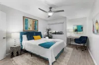 Modern, chic condo in the heart of Tempe/ASU Các khách sạn gần ASU University Housing