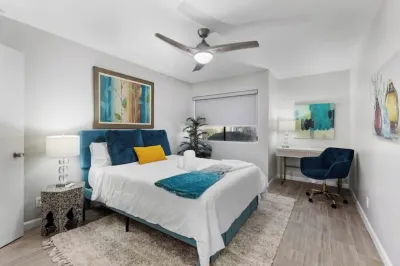 Modern, chic condo in the heart of Tempe/ASU