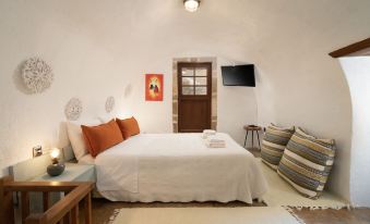 Menexes Suites Monemvasia