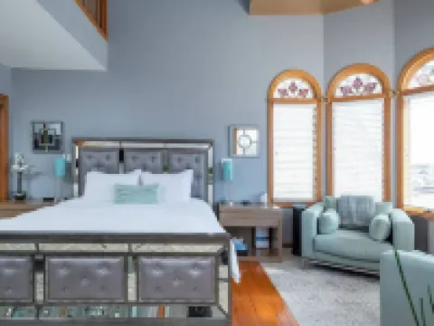 Comfortable & Spacious Luxury Home w/ Chef’s Kitchen only 15 mins to Boston Hoteles en Everett