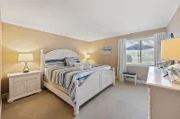 Sea Pines-Spectacular Golf View, On-Site Pool, Free Bikes & Fitness Pass