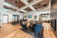 Beautiful Chic Modern One Bedroom