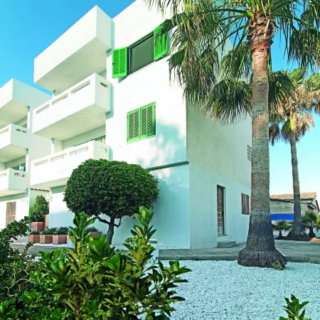 Cabot Sivella Apartments