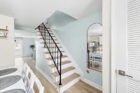 Spacious, recently renovated centrally located condo with pool and parking