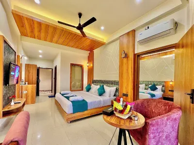 The Dunhill Manor Hotels near Tarkeshwar Mahadev Temple