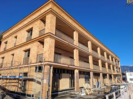 Panoramahotel Braunwald Отели в г. Эльм