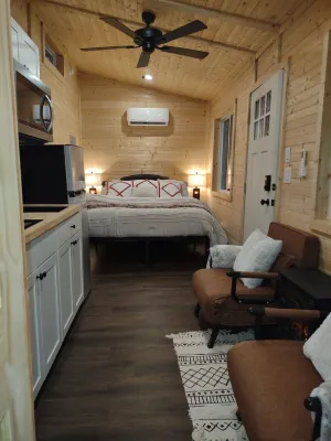 Tiny home BIG View! Hotel in zona Regal Riviera