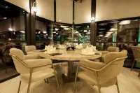 Four Hills Hotel - breakfast