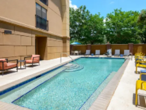 Hampton Inn & Suites Pensacola/Gulf Breeze Hotels in Santa Rosa County