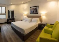 Parade Hotel - Baarit