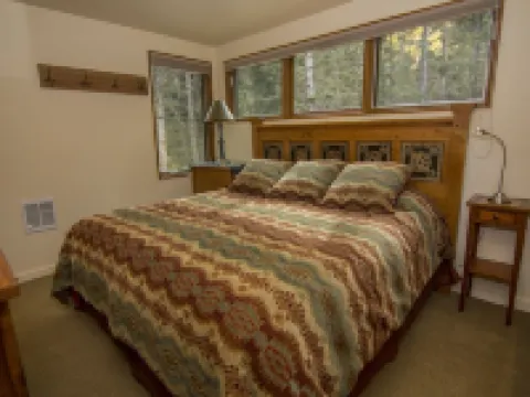 Taos Ski Valley 2 Bdrm/Sleeps 6/Directly Next Door To The Children's Ski School 陶斯滑雪谷酒店