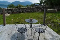 Remote & awe-inspiring Iasgair Cottage. Pet friendly, wood burner, lochside.