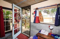 12th St. Cowboy Corner Bandera, TX Hotels in Bandera