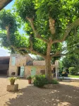 Vacation home with pool Hotels in Beaucaire