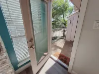 Posh Cozy 2 Bedroom Condo in Med Center/NRG