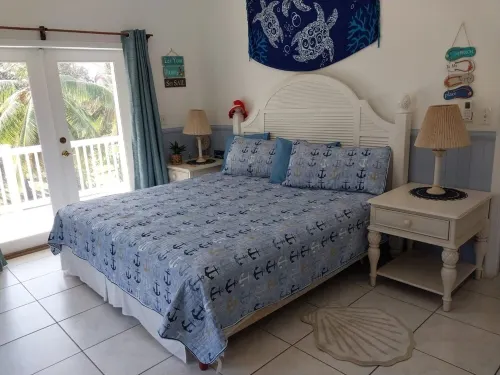 Spacious & Tranquil Condo Steps From the Beach! Near Marbella & San Juanillo Hotels in Playa Azul