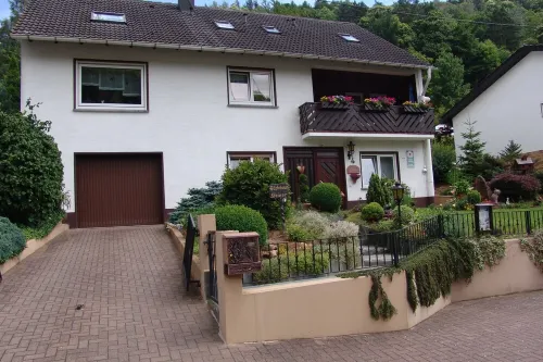 traffic-free, quiet site, terrace, BBQ cottage,relaxing greens,for allergic pers Hotels in Ramberg