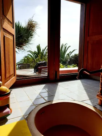 Casa Rural Los Draguitos, private pool and sea view