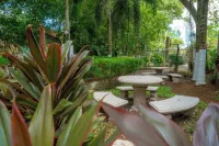 Tropical Garden Apt w/ Private Beach Access & Pool
