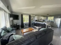 Sunrise Mountain view Skidegate full house, sleeps 8 Haida Gwaii central private Hotels in North Coast