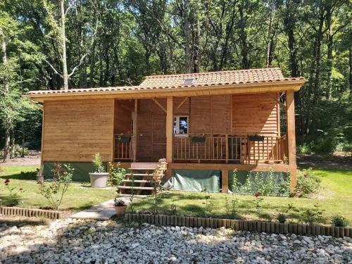 Le gîte du Pic-vert in the woods of Périgord Pourpre