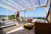 Spacious Villa with heated pool that becomes indoor