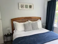 Didi's Place - right where you want to be and pet friendly too!