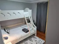 2 Bedroom unit with covered entertainment area 쉘하버 호텔