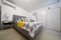Charming 1-bedroom Apt. with AC, WiFi in wonderful Isla Verde Beach