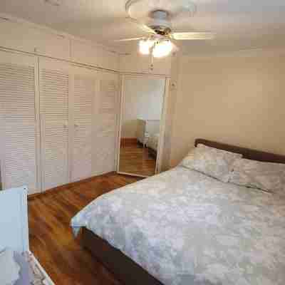 offering cheerfull and spacious rooms through this 3 bedroom semi detached house Rooms