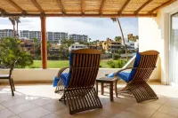 LUXURIOUS GOLF VILLA IN HOTEL ZONE- WALK TO BEACH/DOWNTOWN/RESORTS