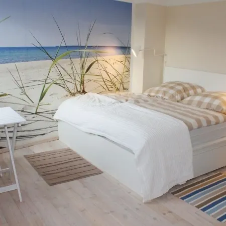 Light-flooded apartment with private sauna! Beach walking distance, with dog!