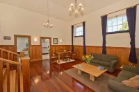 The Orange Lodge - Petone - Wellington - Broadband