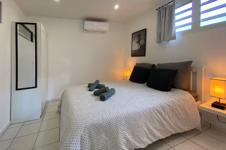 Joli appartement tout neuf janvier 2022 dans le sud de l'île, proche des plages Отели в г. Ривьер-Сале