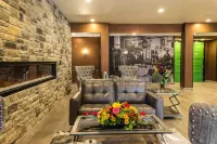 Cobblestone Hotel & Suites - Chippewa Falls Hotels in Lake Hallie