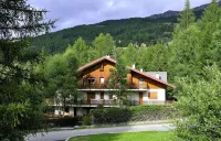 Chalet Jacqueline & Franco - Three-room apartment very close to the ski slopes فنادق في Sauze d'Oulx