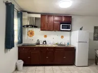 Cozy 2-bedroom Apartment in Venetian Road Hotel a Venetian Road Settlement