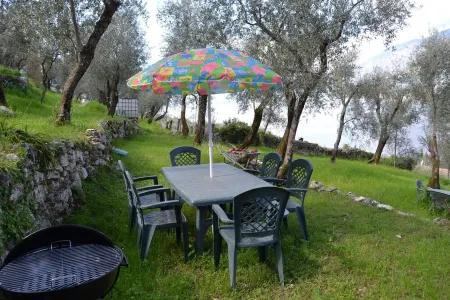 cottage in the countryside in a quiet village for a relaxing holiday