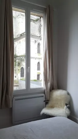 F1 hyper center at the foot of the cathedral